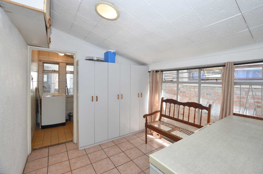 4 Bedroom Property for Sale in Bothasig Western Cape